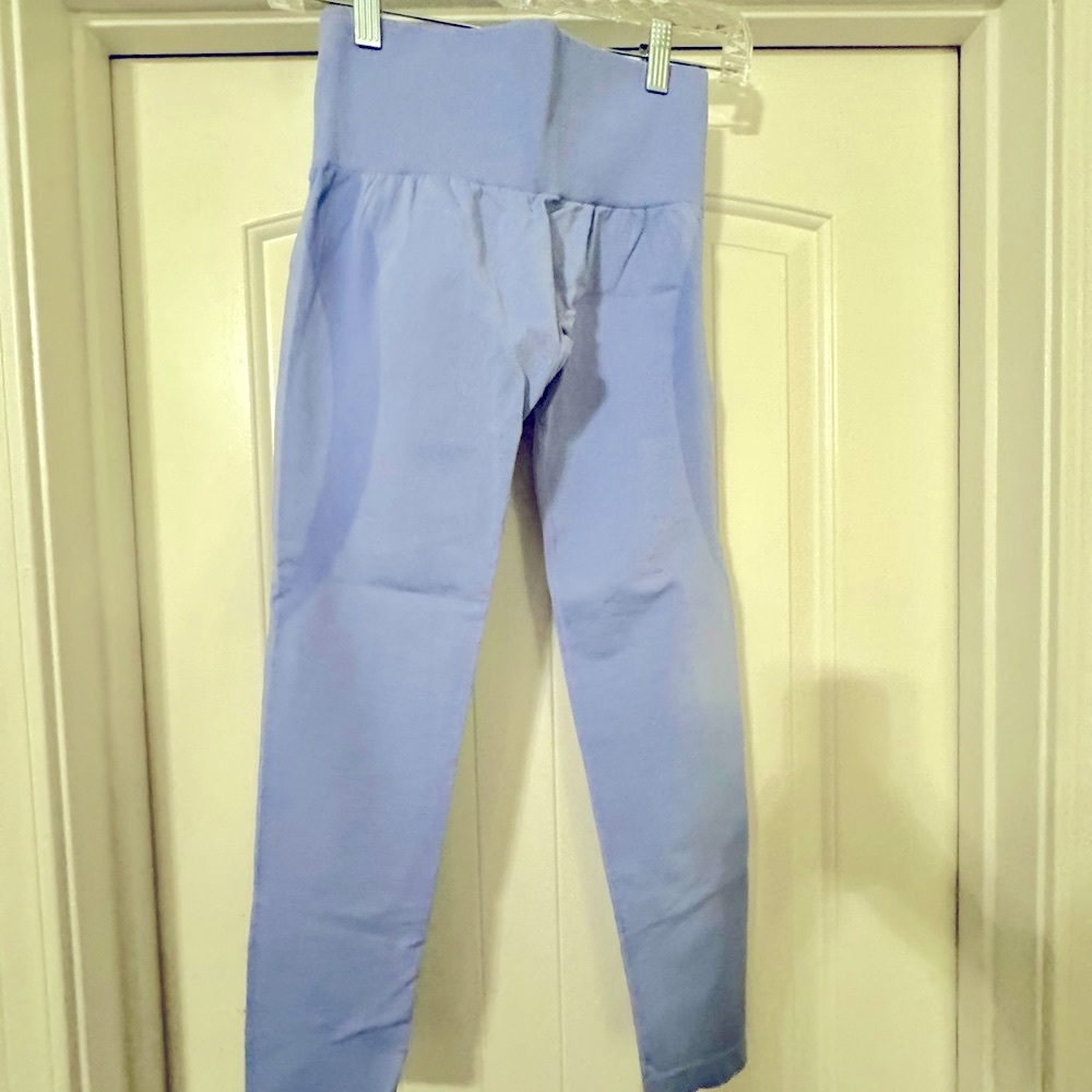 Periwinkle NVGTN leggings